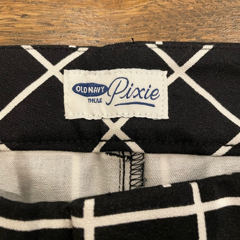 Old Navy Black Checked Pixie Pants 2 Regular New - image 3